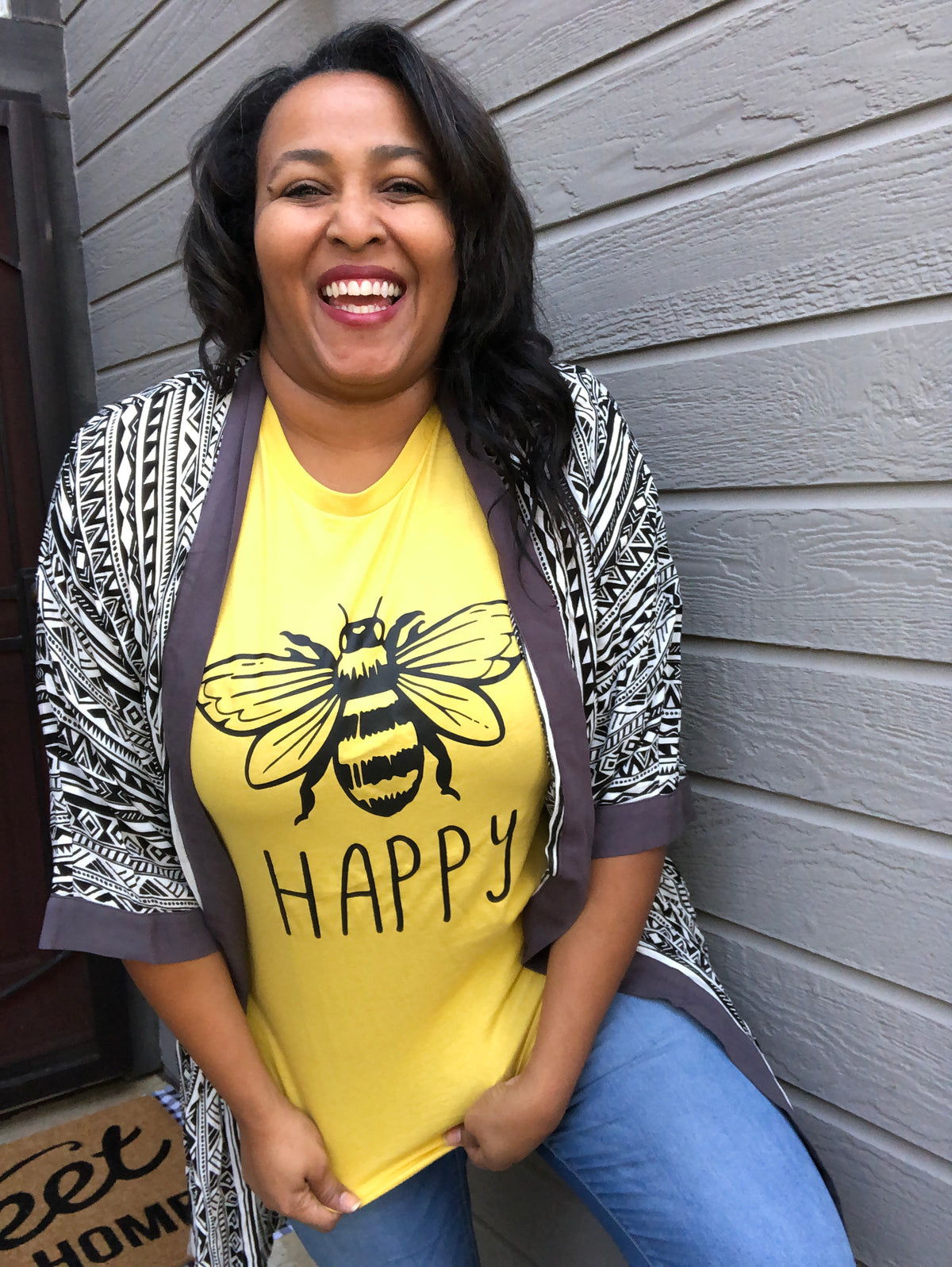 Bee happy Graphic Tee