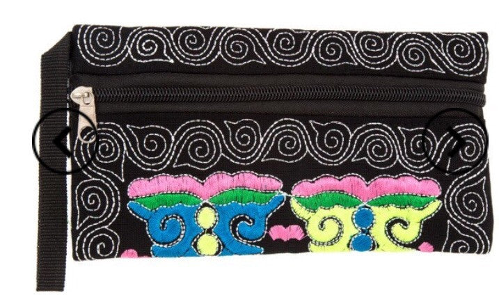 Lily embroidered Wallet
