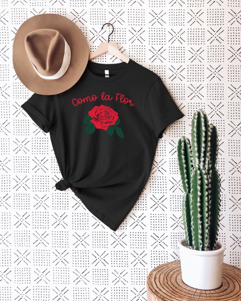 Como La Flor Graphic Tee